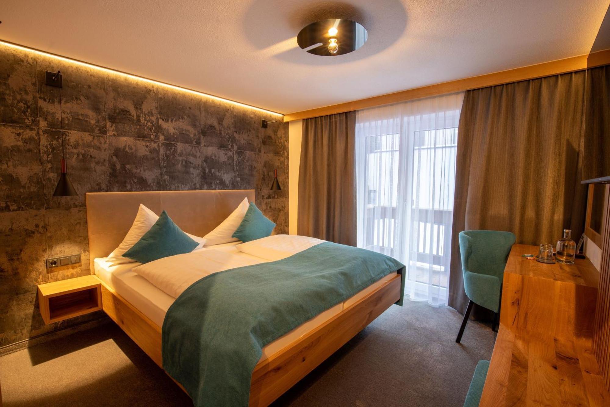 Hotel Garni Subretta Ischgl Zewnętrze zdjęcie