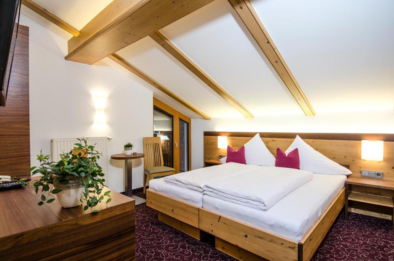 Hotel Garni Subretta Ischgl Zewnętrze zdjęcie